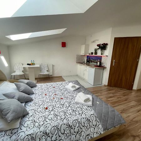 רשין Hotelik Gold מראה חיצוני תמונה